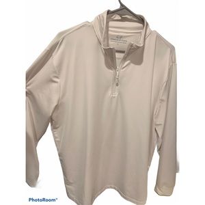 Brand New Vineyard Vine Pullover